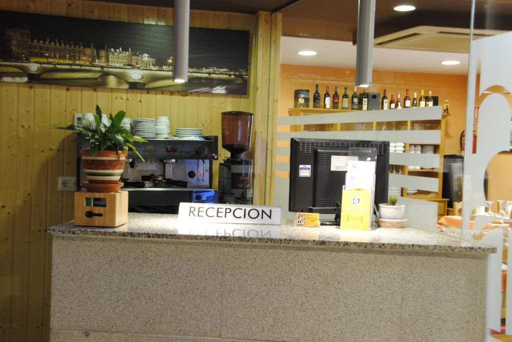 Hotel Alegría Banos De Montemayor Quarto foto